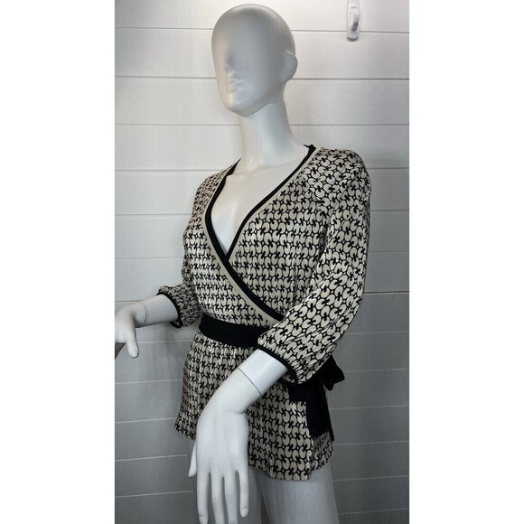 Nicola Y2K Womens Chain Link Beige/Black Babydoll Surplice Crinkle Top M Pinup - Picture 6 of 13